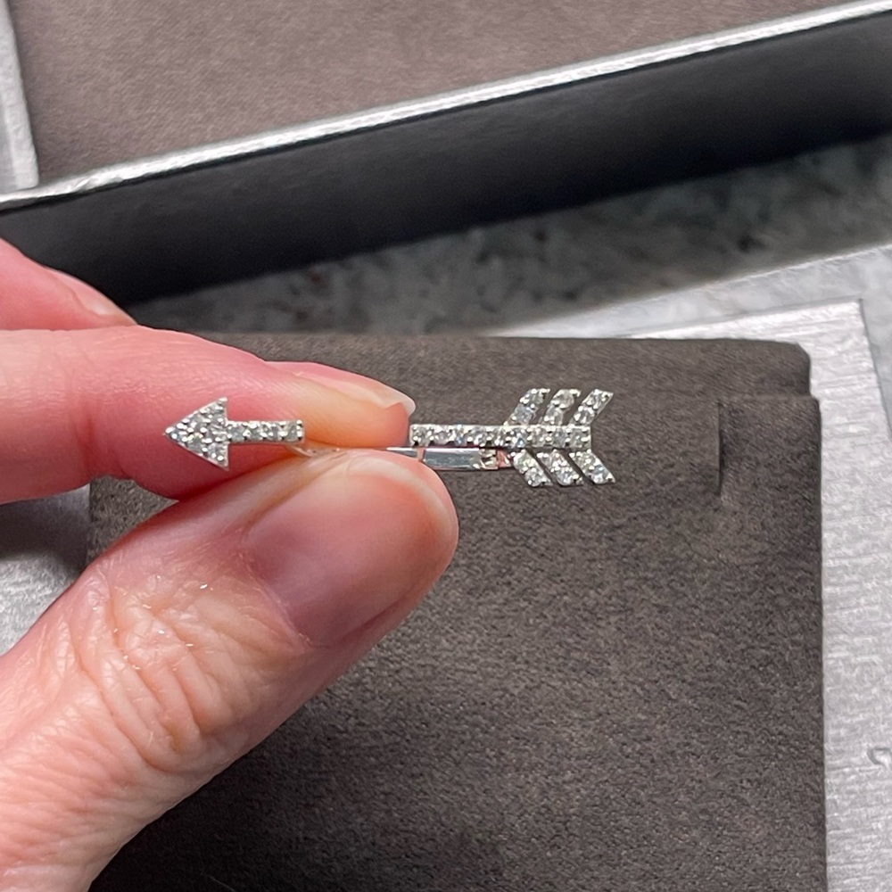 Brand New!! Anne Sisteron 14KT White Gold Diamond Open Arrow Earring
